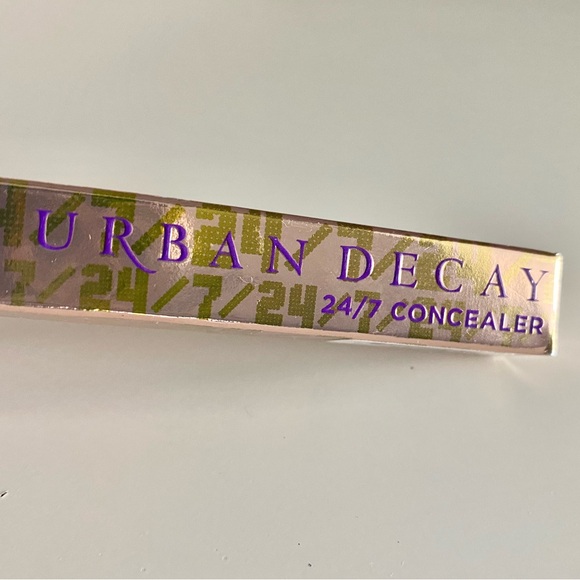 NWBox Urban Decay Concealer Pencil - Picture 3 of 4